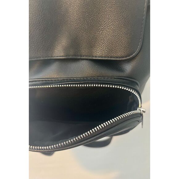 Wild Fable Black Faux Leather Mini Backpack Drawstring Flap Adjustable Straps OS - Picture 3 of 6